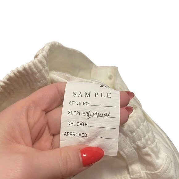 Show Me Your Mumu White Straight Leg Jeans – Raw Hem – Size 26 - Picture 3 of 6